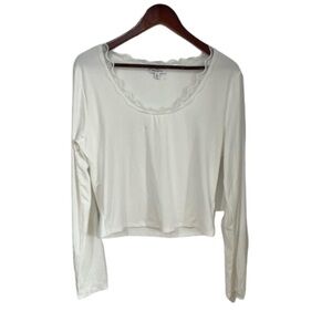Socialite off white long sleeve boat neck with lace XL